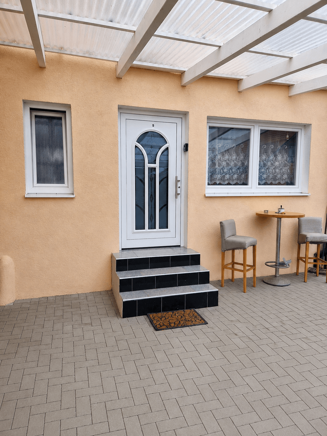 Eingangsbereich zur Wohnung