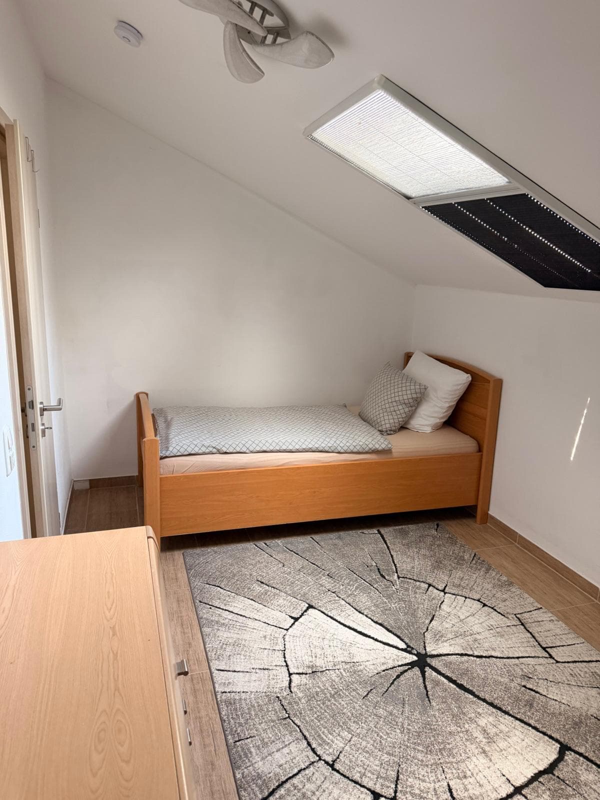 Zimmer 2 mit Einzelbett